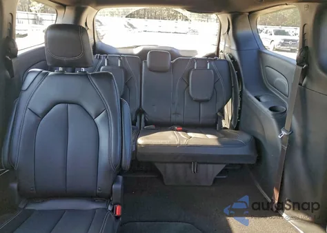 2025 Chrysler Voyager Lx z USA, uszkodzony, nr VIN 2C4RC1CG2SR521789